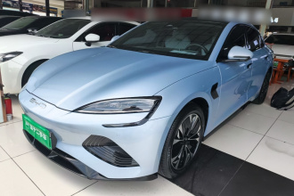 比亚迪 海豹 2022款 550km 标准续航后驱版尊贵型