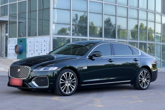 捷豹XFL 2024款 2.0T P250 两驱尊享豪华版