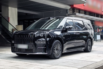 极氪009 2024款 七座过道版四驱 108kWh