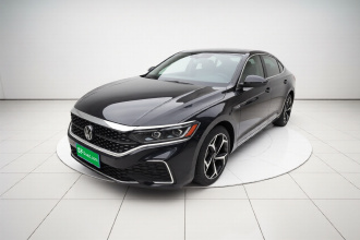 大众 帕萨特 2023款 改款 330TSI 尊贵版