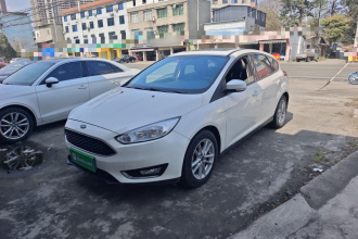 福特 福克斯 2017款 两厢 1.6L 自动风尚型智行版