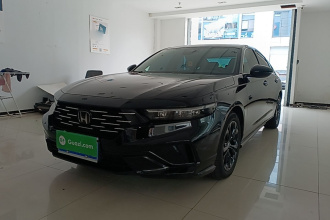 本田 雅阁 2025款 运动系列 260TURBO 豪华版