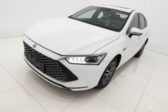 比亚迪 秦PLUS 2024款 荣耀版 DM-i 120KM卓越型