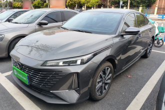 长安 逸动 2025款 蓝鲸 1.5T 500Bar尊贵型
