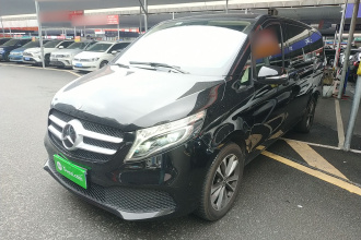 奔驰V级 2021款 V 260 领航版