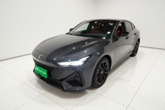 长安UNI-V 2022款 1.5T 尊贵型