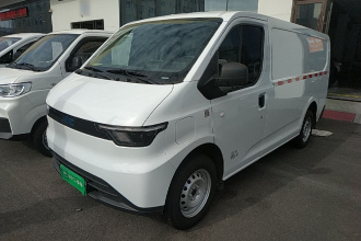 江铃 E福顺 2025款  盲窗版41.86kwh  短轴低顶3.0吨