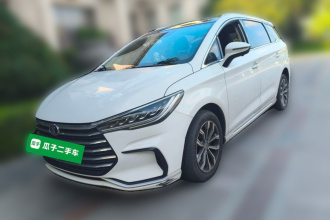 比亚迪 宋MAX 2021款 升级版 1.5T 自动尊贵型 7座