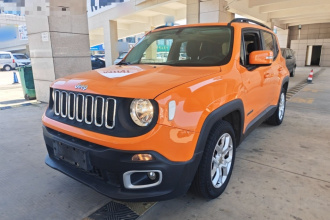 Jeep 自由侠 2018款 互联大屏版 180T 自动高能版