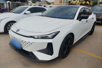 长安UNI-V 2024款 1.5T 尊贵型