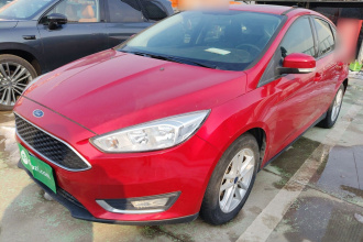 福特 福克斯 2017款 两厢 1.6L 自动风尚型智行版