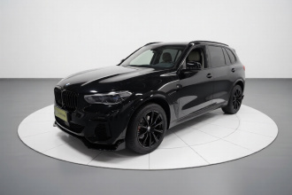 宝马X5 2022款 改款 xDrive 30Li 尊享型M运动套装