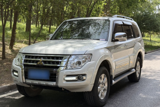三菱 帕杰罗(进口) 2016款 3.0L 自动尊贵版 国V