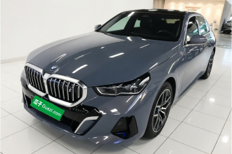 宝马i5 2024款 eDrive 35L M运动套装
