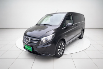 奔驰 威霆 2021款 2.0T 精英版 7座