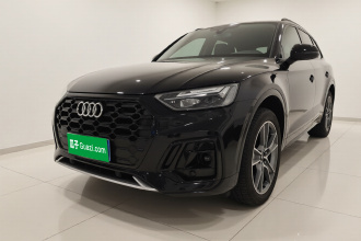 奥迪Q5L 2022款 45T 豪华动感型
