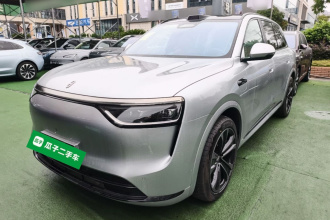 鸿蒙智行 问界M8 2025款 增程 Ultra版 53.4kWh 5座版 (192线激光雷达）