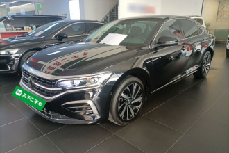 大众 帕萨特 2023款 改款 330TSI 豪华版