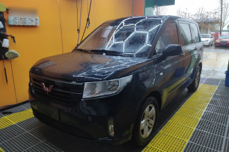 五菱汽车 五菱宏光PLUS 2020款 1.5L 手动舒适型 7座