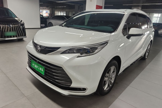 丰田 赛那SIENNA 2024款 2.5L混动 四驱尊贵版