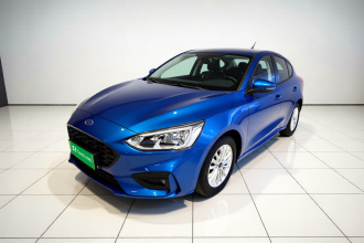 福特 福克斯 2020款 三厢 EcoBoost 180 自动锋潮型