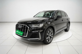奥迪Q7 2023款 55 TFSI quattro S line运动型