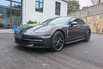 保时捷 2017款 Panamera 4 行政加长版 3.0T