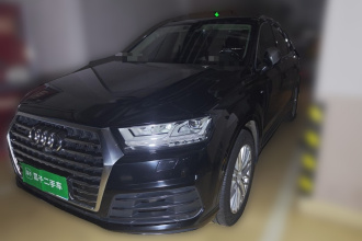 奥迪Q7 2016款 45 TFSI S line运动型