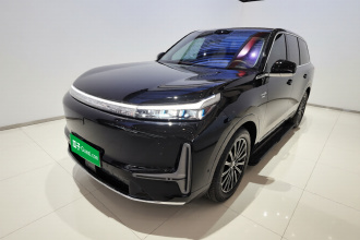 吉利银河 银河M9 2025款 230km 两驱探索版