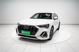 奥迪Q3 2022款 35 TFSI 进取动感型