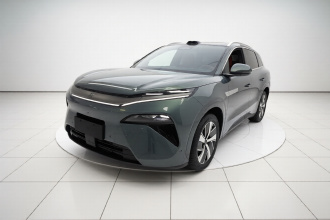 比亚迪 唐L 2025款 DM 200KM四驱激光雷达旗舰型