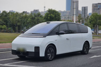 理想汽车 理想MEGA 2025款 Home 家庭特别版