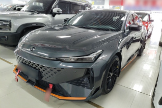 长安UNI-V 2024款 1.5T 尊贵运动型