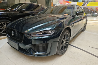捷豹XEL 2024款 2.0T 250PS R-DYNAMIC S耀黑运动版