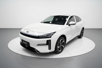 吉利银河 银河L6 2025款 EM-i 140km 星舰版