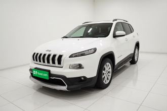 Jeep 自由光 2017款 2.0L 优越版