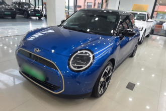 电动MINI COOPER 2024款 452km COOPER SE 艺术家
