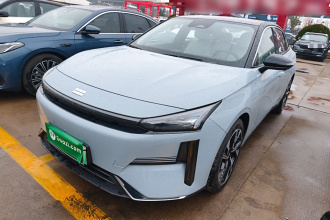 吉利银河 银河L6 2023款 125km 星舰