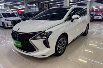 东风风行 风行游艇 2023款 1.5T DCT逐浪版