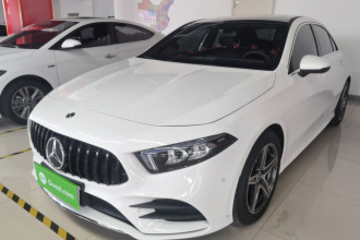 奔驰A级 2022款 改款 A 180 L 运动轿车