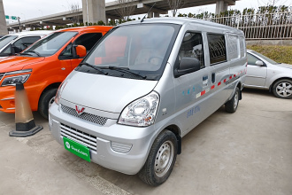 五菱汽车 五菱荣光 2021款 1.5L加长基本型封窗车5座L3C