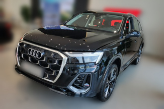 奥迪Q7 2025款 55 TFSI quattro S line运动型