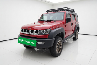 北京越野BJ40 2018款 40L 2.0T 手动柴油四驱尊贵版