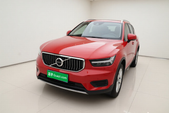 沃尔沃XC40 2021款 T4 四驱智行时尚版