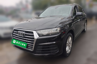 奥迪Q7 2018款 40 TFSI 舒适型