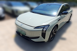 红旗EH7 2024款 760 Pro+ 四驱版