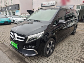 奔驰V级 2021款 V 260 L 长轴距尊贵版