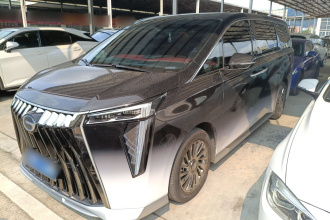 广汽传祺 传祺M8 2023款 宗师系列 双擎 至尊版