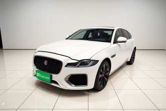 捷豹XFL 2024款 2.0T P250 两驱尊享豪华版