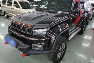 北京越野BJ40 2024款 2.0T 城市猎人荣耀版